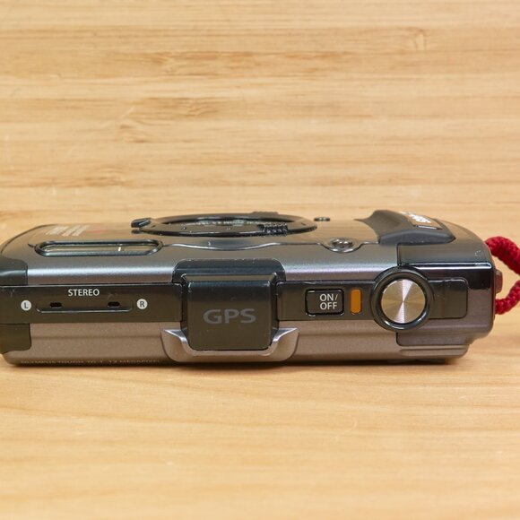 Olympus Tough TG‑1 iHS 12 MP Waterproof Digital Camera , 4× Optical Zoom, Tested - Picture 6 of 8